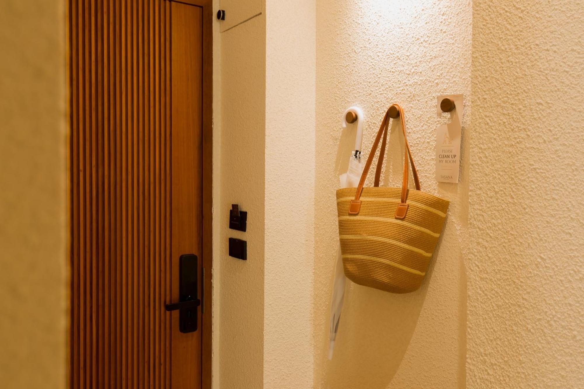 Tasana Bar And Luxury Resort Koh Larn Ngoại thất bức ảnh