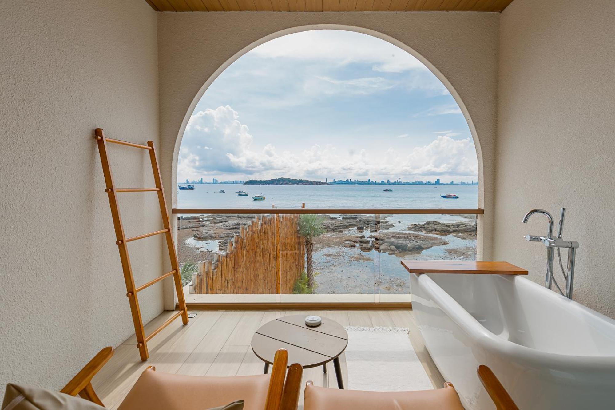 Tasana Bar And Luxury Resort Koh Larn Ngoại thất bức ảnh